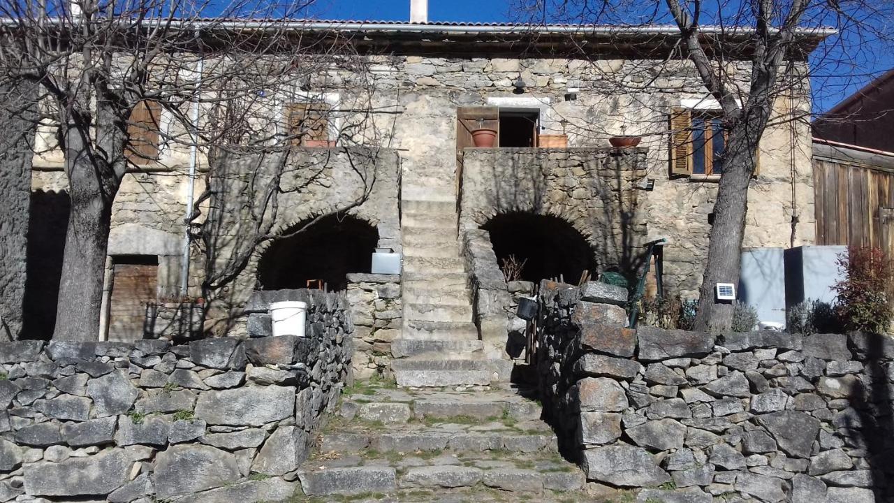 Chambre D'Hote Maison De Caractere Calacuccia Exterior foto